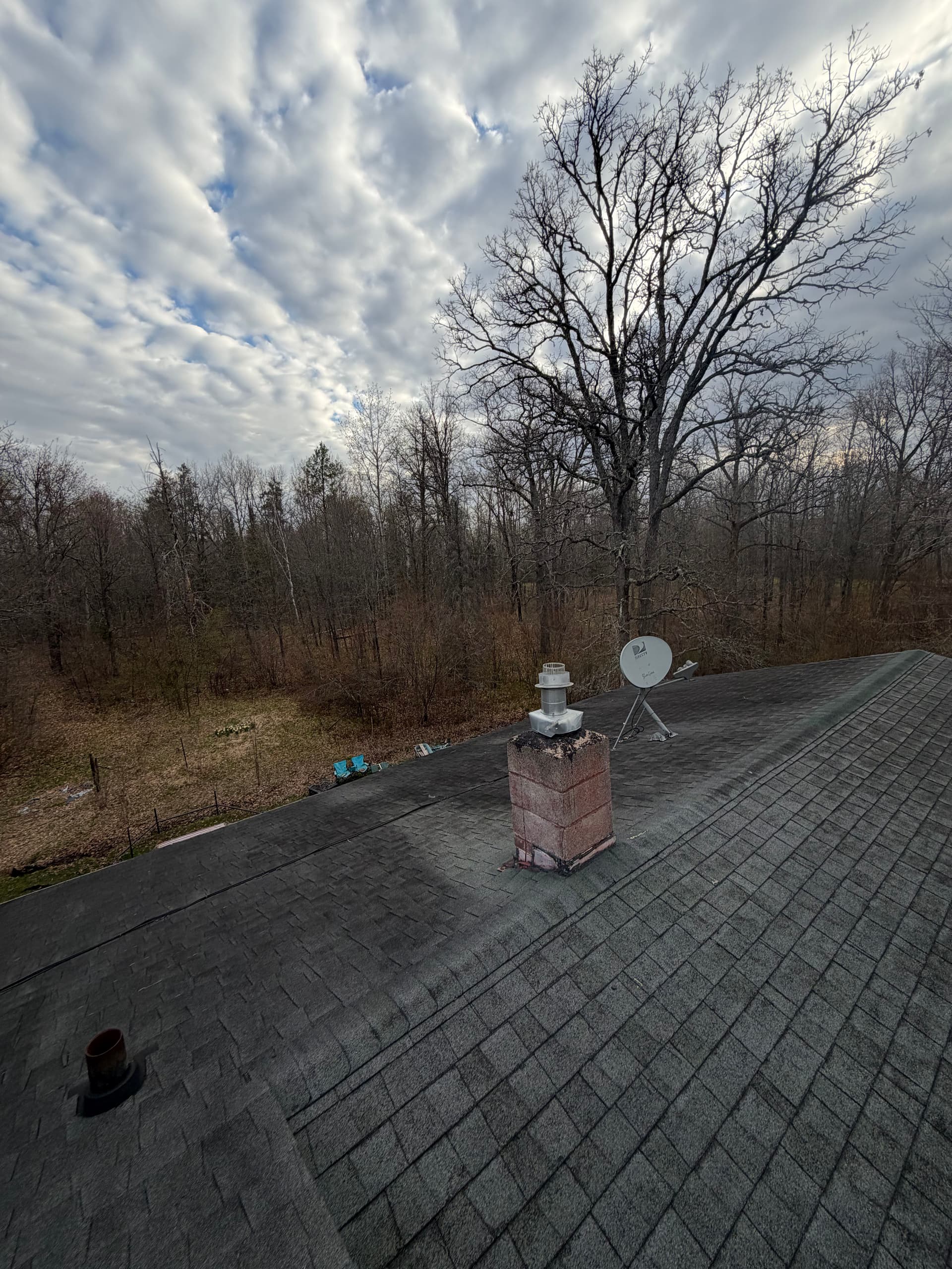 Gallery photos for 1,800 Sq Ft Roof Tear-Off and Replacement Done in a Day: Image #4