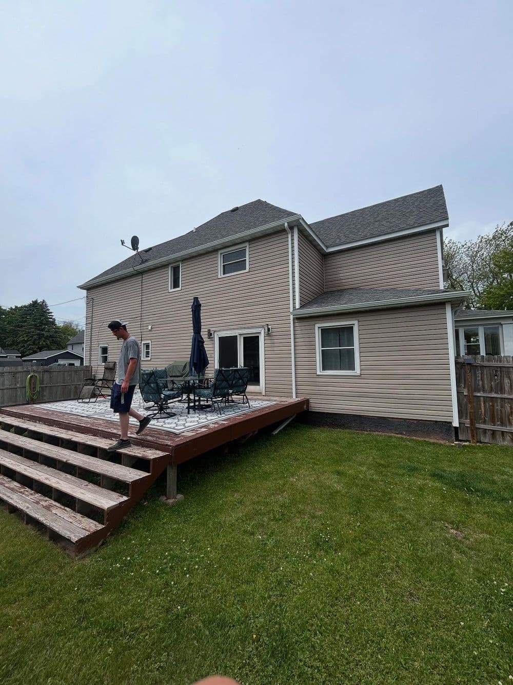 Gallery photos for Old Wooden Deck Replaced with Rock-Stamped Concrete Patio: Image #5